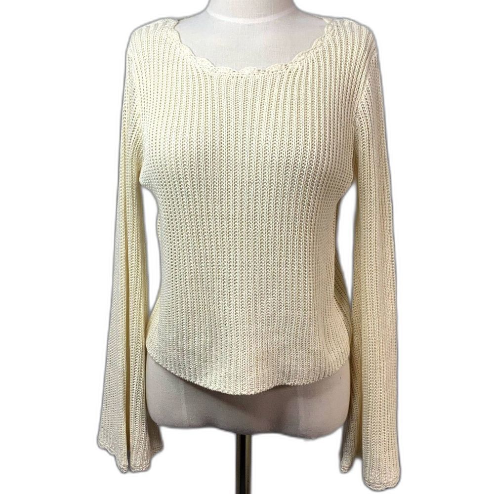 FOREVER 21 Cream Bell Sleeve Cropped Knit Sweater Size Medium NWT